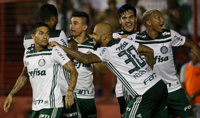 Jogadores do Palmeiras tiram folga durante a Copa América