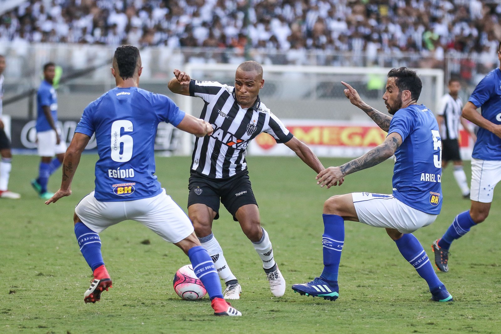 Relembre Os Jogos Entre Cruzeiro E Atletico Mg Em 2018 Mercado Do Futebol