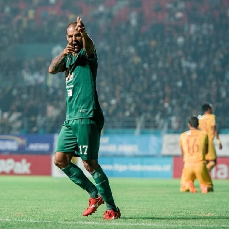 Goleador! Davi da Silva marca dois no empate do Persebaya