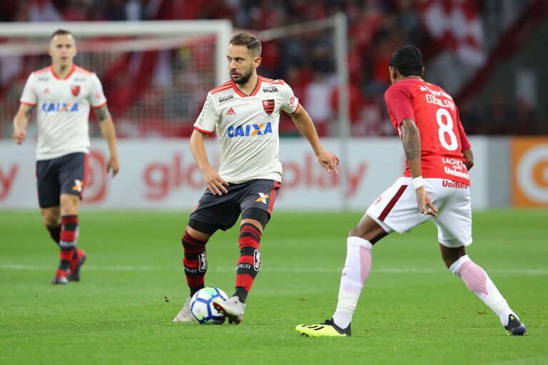 Everton Ribeiro comenta sobre derrotas do Flamengo: “Vai ficando mais difícil”