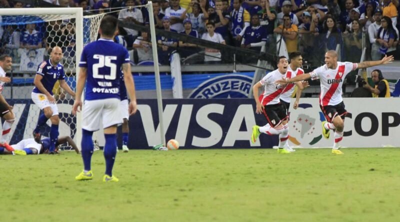 Resultado de imagem para Cruzeiro 0-3 River Plate