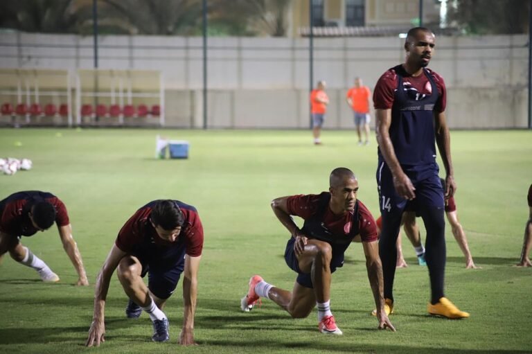 O atacante Mailson espera boa sequência com o Al Arabi em busca de liderança