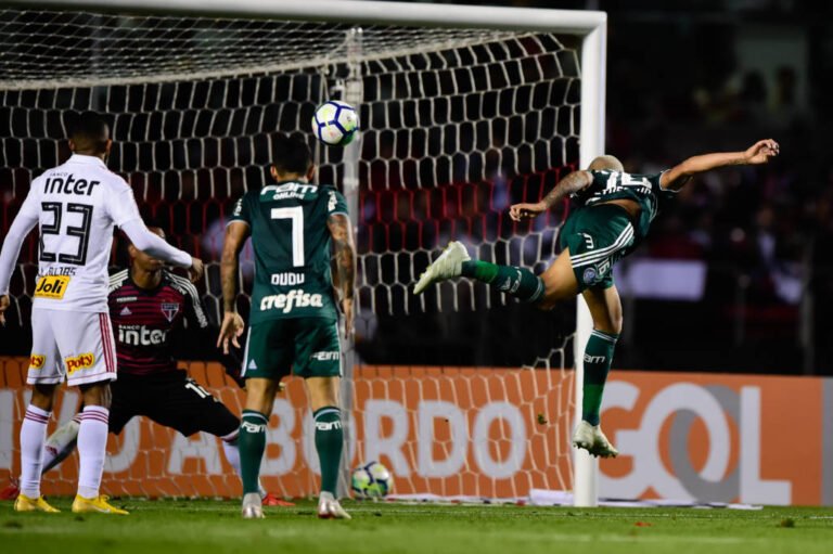 Morumbi esverdeado: Palmeiras abre vantagem e permanece líder