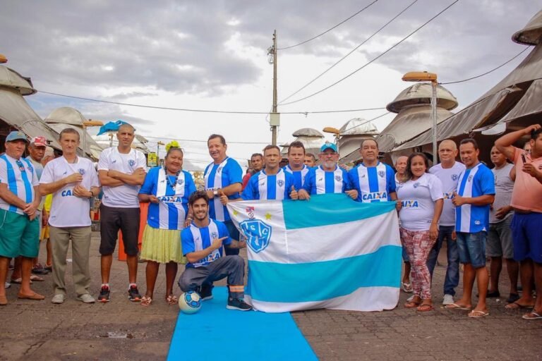 Em ação surpresa, Paysandu lança os novos uniformes para 2019 na maior feira ao ar livre da América Latina