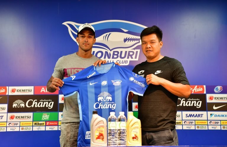 Em ótimo momento na Tailândia, Lukian assina com o Chonburi para 2019