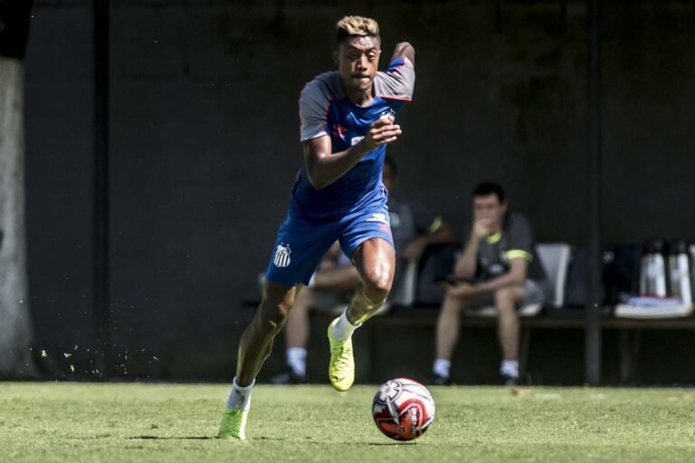Por Bruno Henrique, Santos quer R$ 23 milhões + Uribe