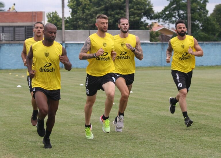 Neuton fala sobre chegada ao Novo Hamburgo e espera fazer temporada positiva