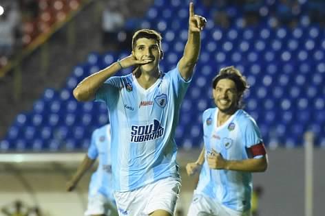 Londrina acorda no segundo tempo e vence de virada