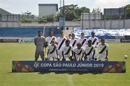 Vasco tenta uma vaga na semifinal da copinha