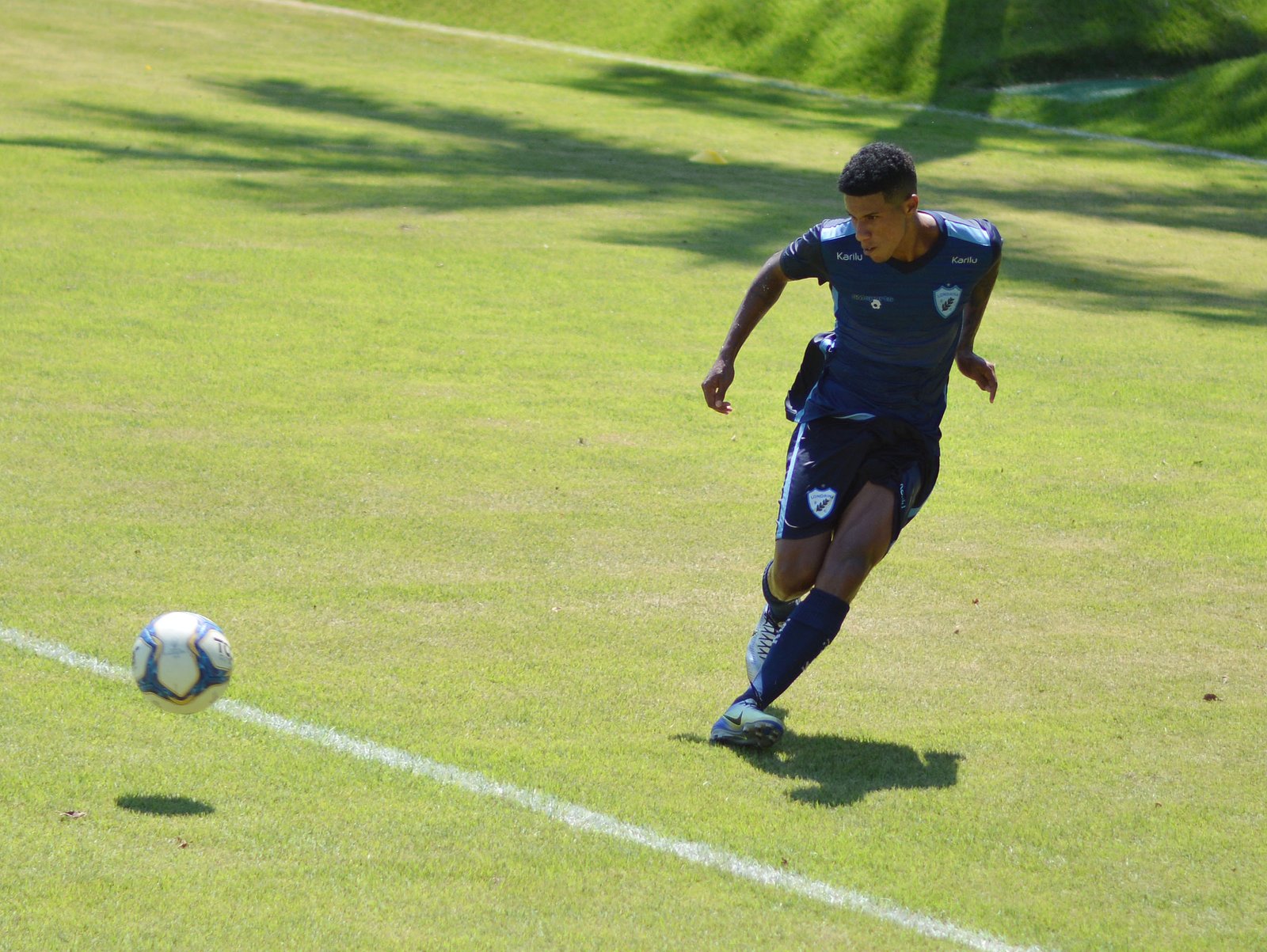 Londrina terá jogo treino no CT e confirma volante