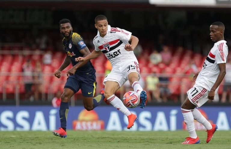 Com boa atuação de Volpi, São Paulo empata com Red Bull Brasil