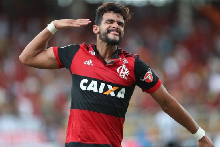 Flamengo acerta venda de Henrique Dourado para o futebol chinês