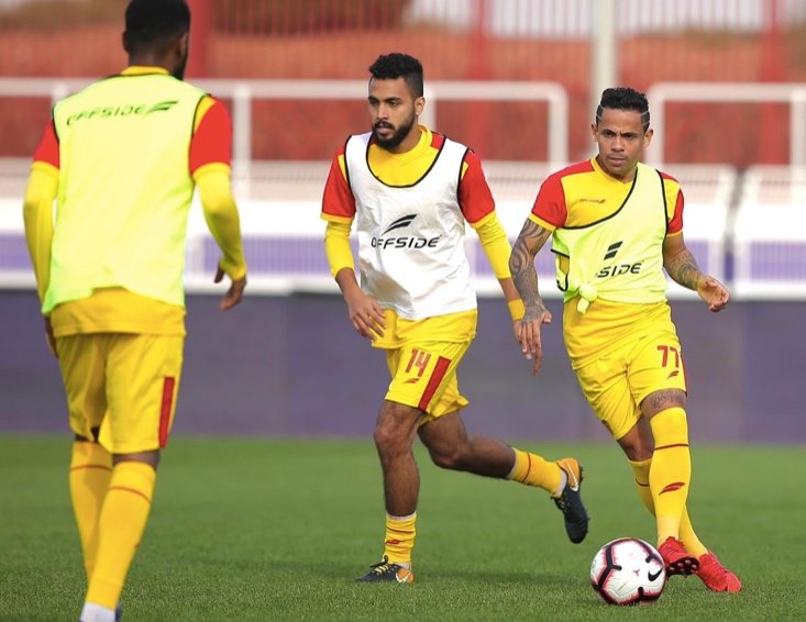 O meia Elton revela desejo de terminar bem a temporada pelo Al-Qadisiyah