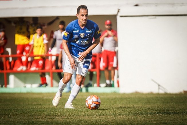 Com Rodriguinho e Thiago Neves na equipe titular, Cruzeiro recebe o Tupynambás visando a liderança.