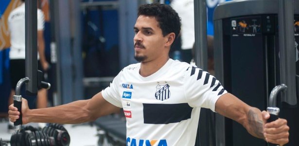 MAIS 1 MÊS FORA – Após avaliado, Lucas Veríssimo continua em tratamento