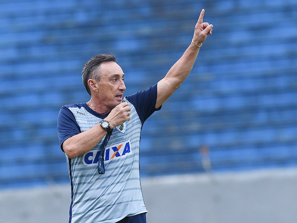 Técnico pode ir para time da Série A