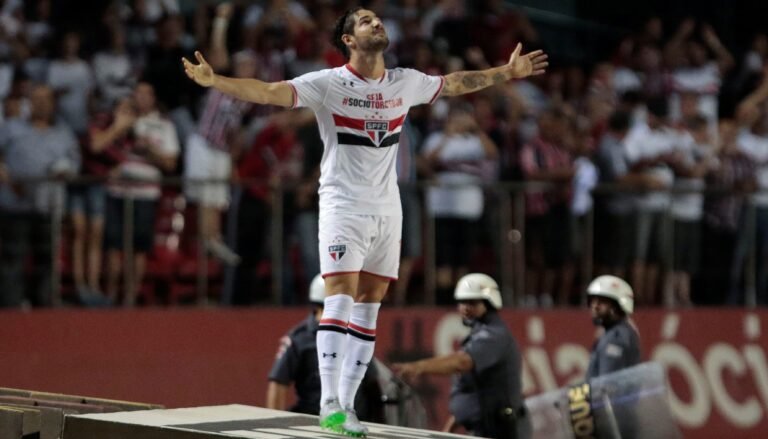 Alexandre Pato é do São Paulo!