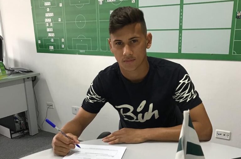 Destaque do time na última Copa São Paulo, Flamengo confirma ida do meio-campista Daniel Mendes ao Coritiba.