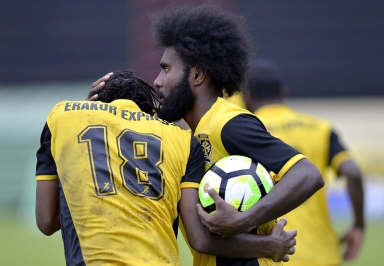 Conheça o Erakor Golden Star, único time com brasileiros na Liga dos Campeões da Oceania