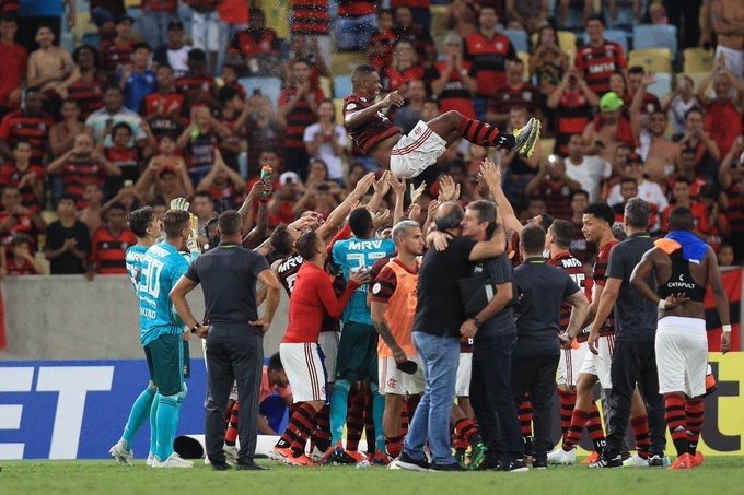 Flamengo vence o Cruzeiro na despedida de Juan e encerra invencibilidade do clube mineiro