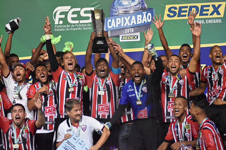 Serra comemora seu sexto título estadual em 2018 e se classifica para a Série D e Copa do Brasil em 2019