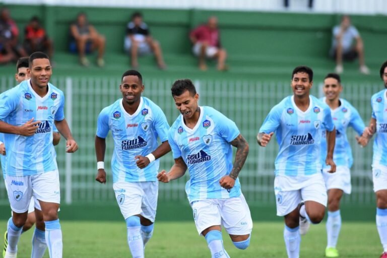 Londrina enfrenta o Bragantino defendendo invencibilidade no Café.