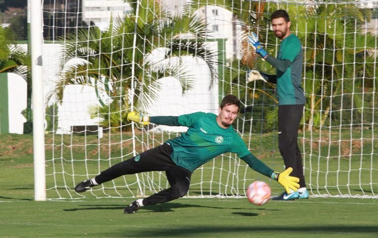 Tadeu espera jogo difícil, mas quer vitória dentro de casa