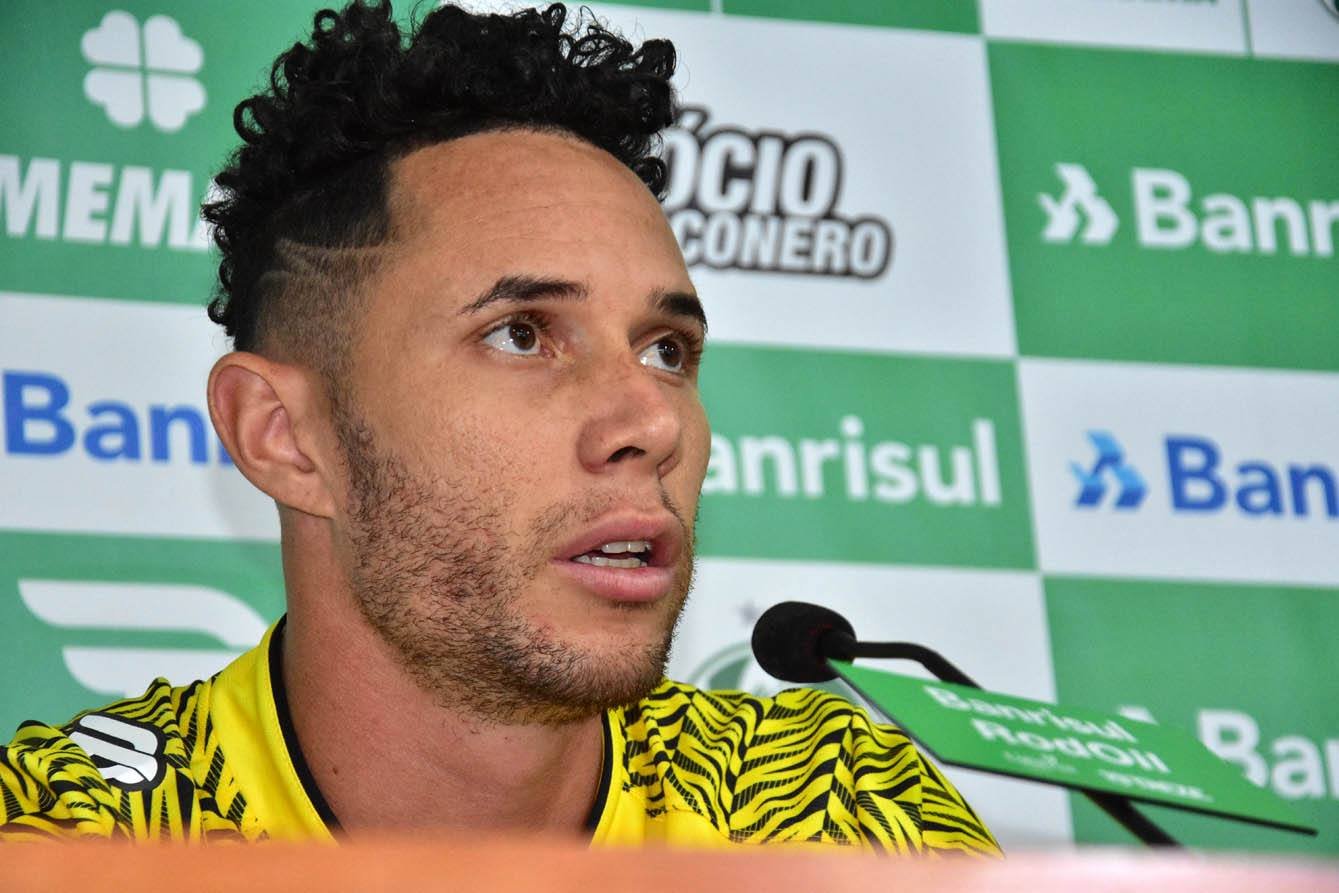 Omar espera grande jogo do Juventude contra o Grêmio pela Copa do Brasil