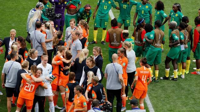 Camarões é derrotada pela Holanda e se complica na Copa do Mundo Feminina