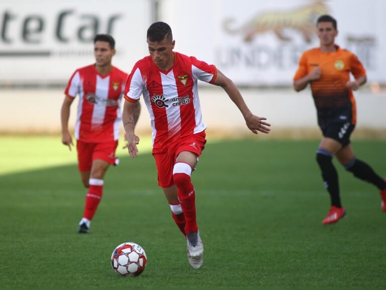 Na sua primeira experiência no exterior, Welinton Junior, ex-Coritiba, valoriza começo com gol e assistência pelo Aves