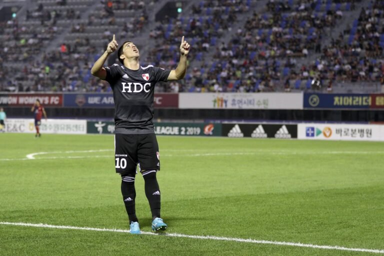 Rômulo quer boa sequência do Busan I Park na K-League Challenge em busca de título