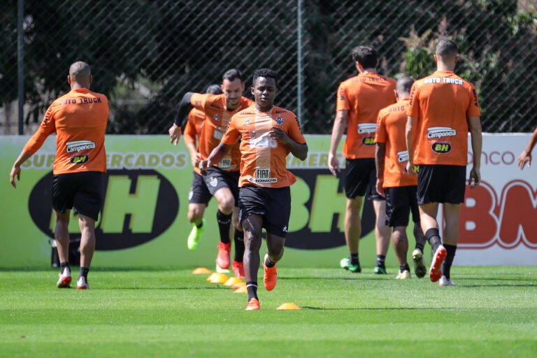 Galo encara Cruzeiro com poucas novidades.