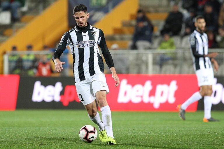 Ex-São Paulo projeta boa temporada do Portimonense: “Vamos atrás da vaga na Liga Europa”