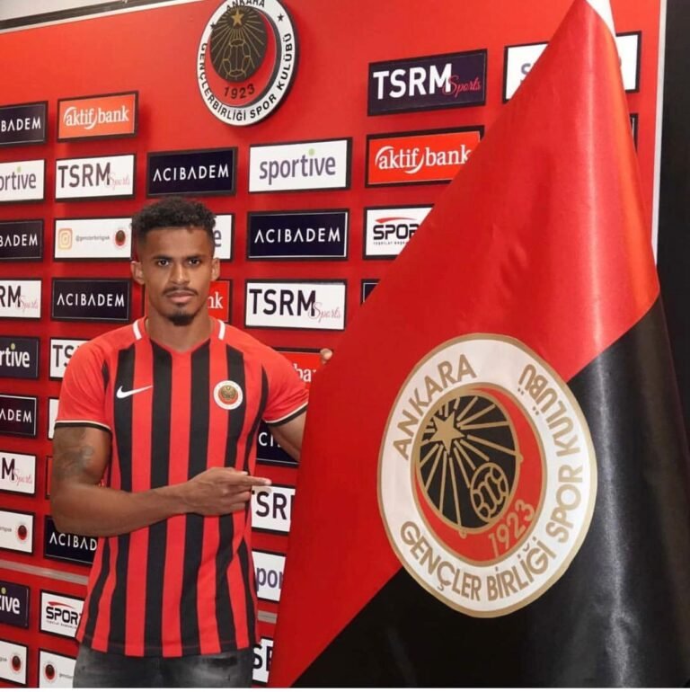 Fabrício Baiano deixa o Marítimo e assina com o Gençlerbirligi