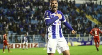Em comum acordo, Avaí rescinde contrato do meia André Moritz.