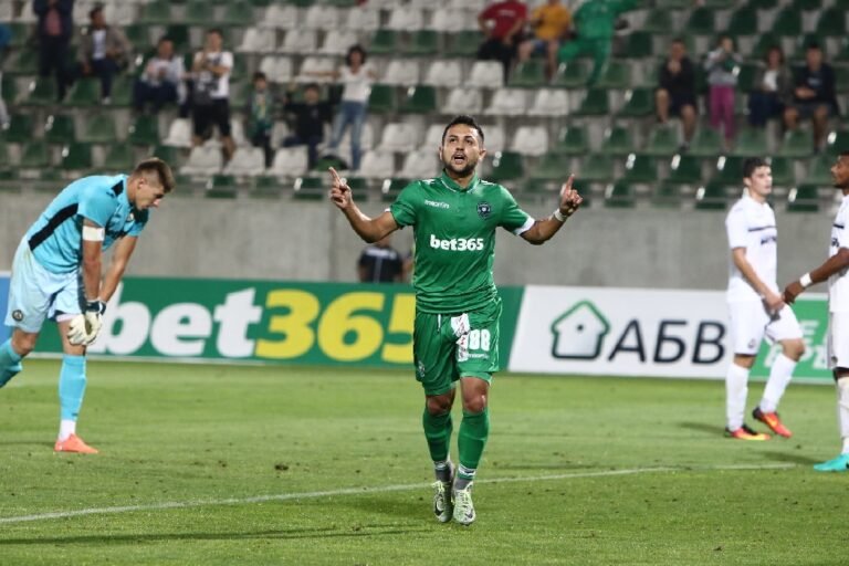 Wanderson Farias: do início no Cruzeiro para a seleção búlgara de futebol