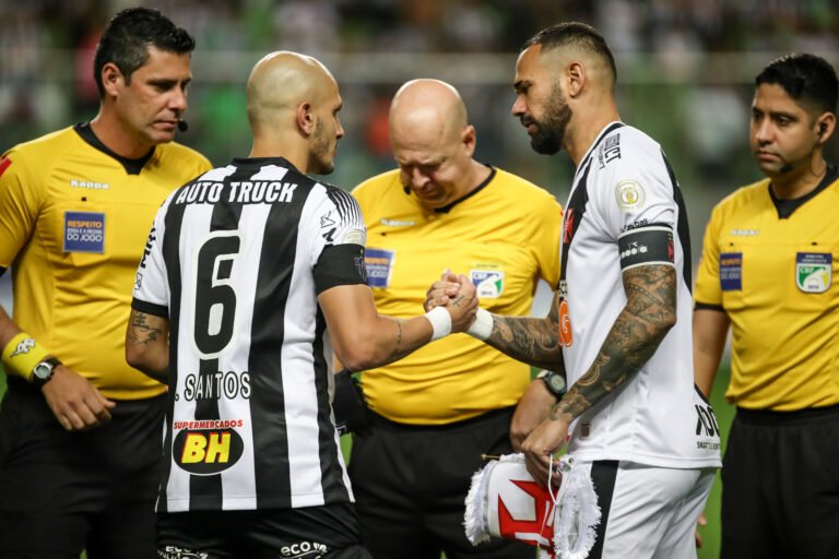 Objetivo distante: Atlético é derrotado pelo Vasco, no Horto, e se distancia cada vez mais do G6
