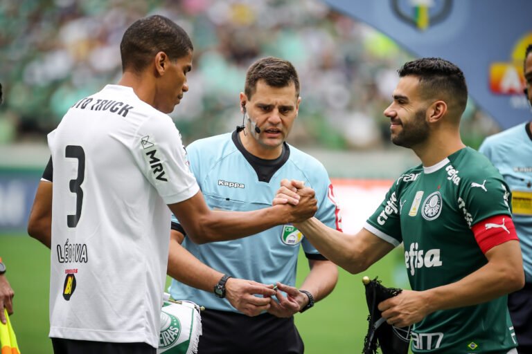 Novo esquema tático e empate em São Paulo: a partida entre Palmeiras e Atlético