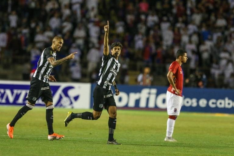 Figueirense conta com “sorte”, e sai com 3 pontos do Paraná
