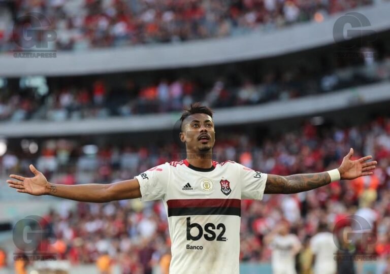 Flamengo quebra tabu de 8 anos e vence Athletico Paranaense na Arena da Baixada