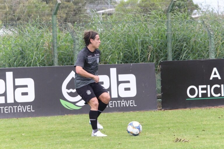 Conrado quer Figueirense acreditando até o fim na permanência na Série B