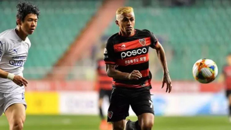 Após terminar mês de agosto como melhor jogador da K-League, Wanderson foca em melhorar números no Pohang Steelers