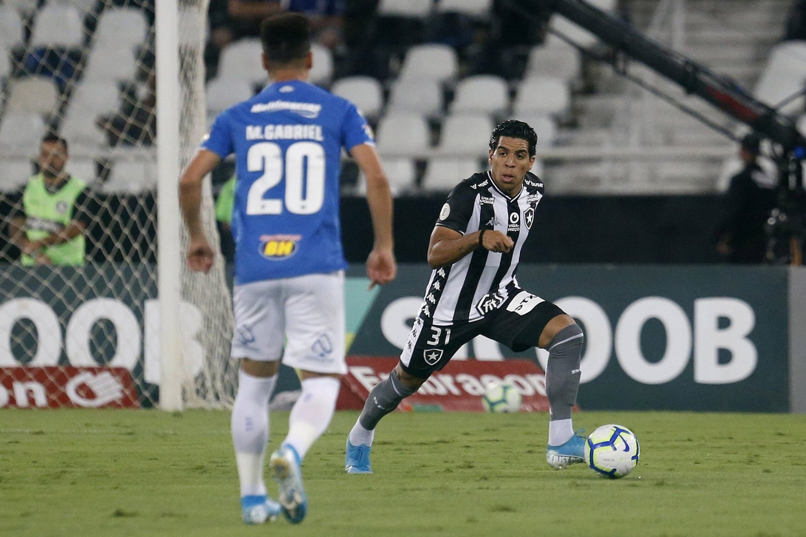 Botafogo é derrotado pelo Cruzeiro no Nilton Santos