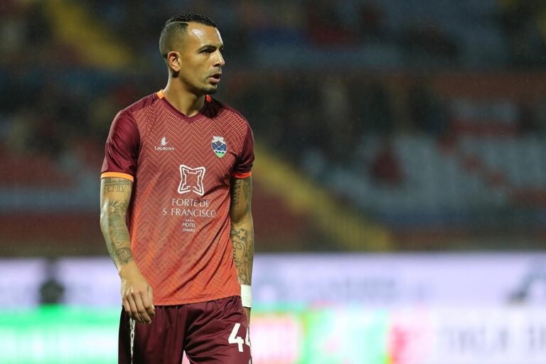 Fora de casa, Diego Galo marca novamente, mas Chaves empata com o Porto B