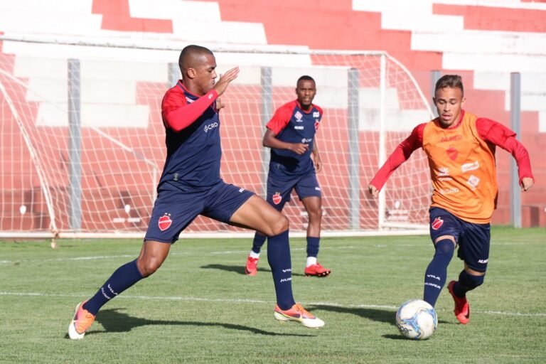 Mailson acerta com o Chiangrai United e foca em Champions da Ásia