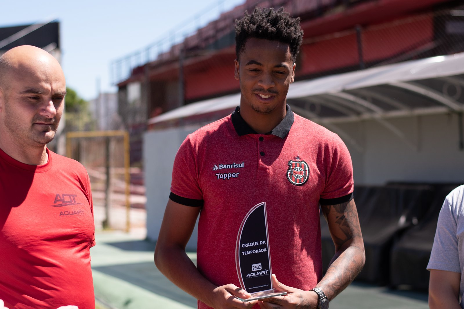 Carlos Eduardo comemora acerto com o Sport e espera bom ano no clube