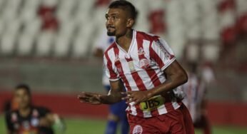 Com dois de Kieza e goleada, Náutico assume a liderança provisória do Pernambucano