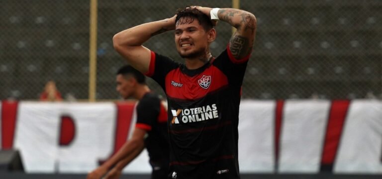 Léo Ceará é afastado do time principal do Vitória