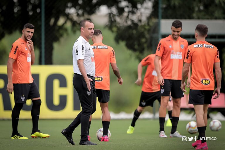 De olho na Sul-americana, Galo recebe o Tombense pelo Mineiro.
