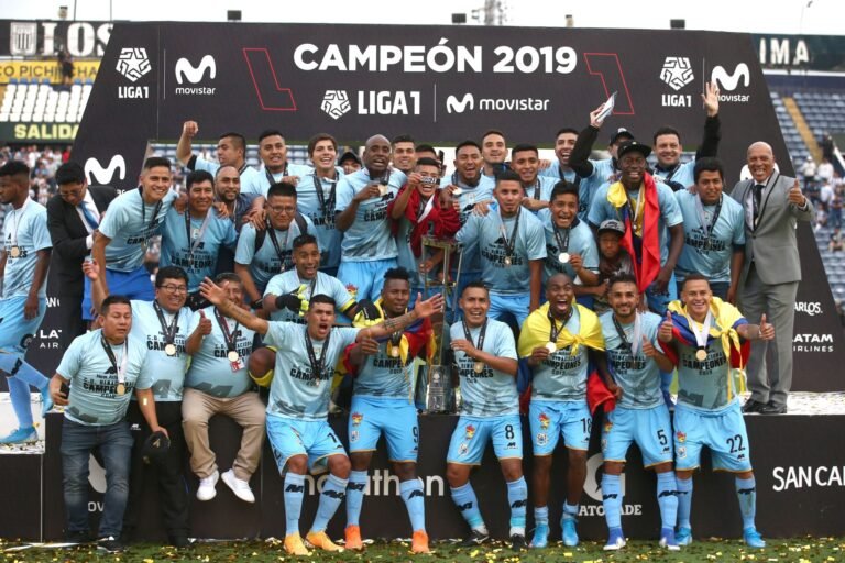 A partida de futebol no céu: conheça o Deportivo Binacional, do Peru